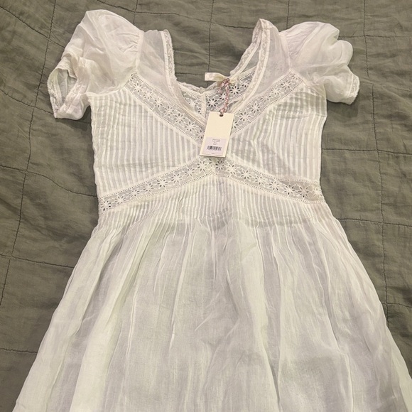 LoveShackFancy Dresses & Skirts - LoveShackFancy Elegant White Dress size 4 NWT